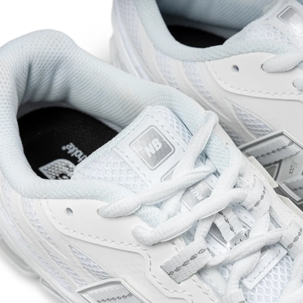 1906W | White