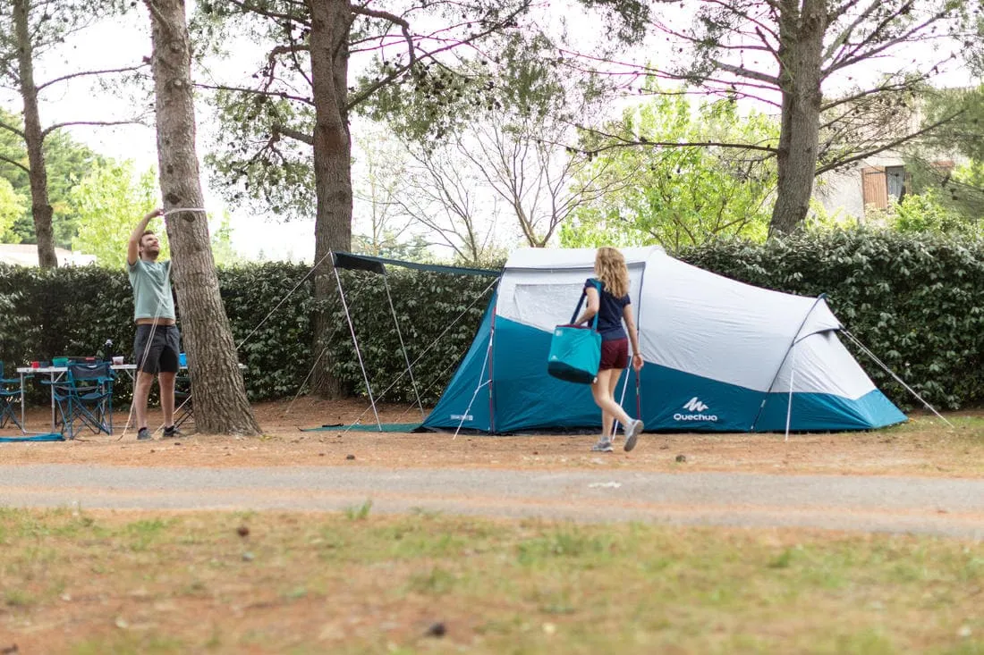 2 MÂTS DE CAMPING