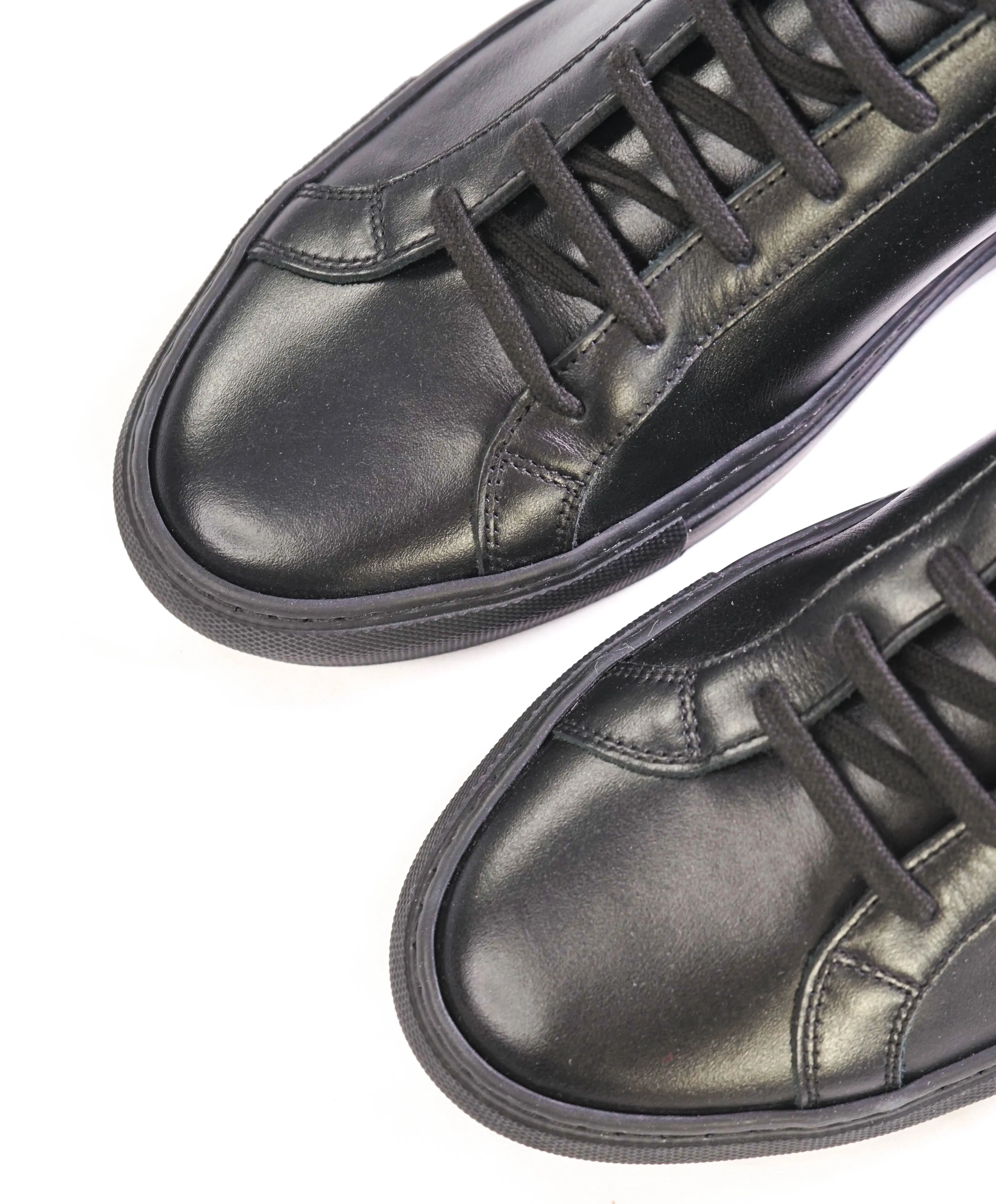 $440 COMMON PROJECTS - "Achilles" Black Leather Sneakers - 11 US (44EU)