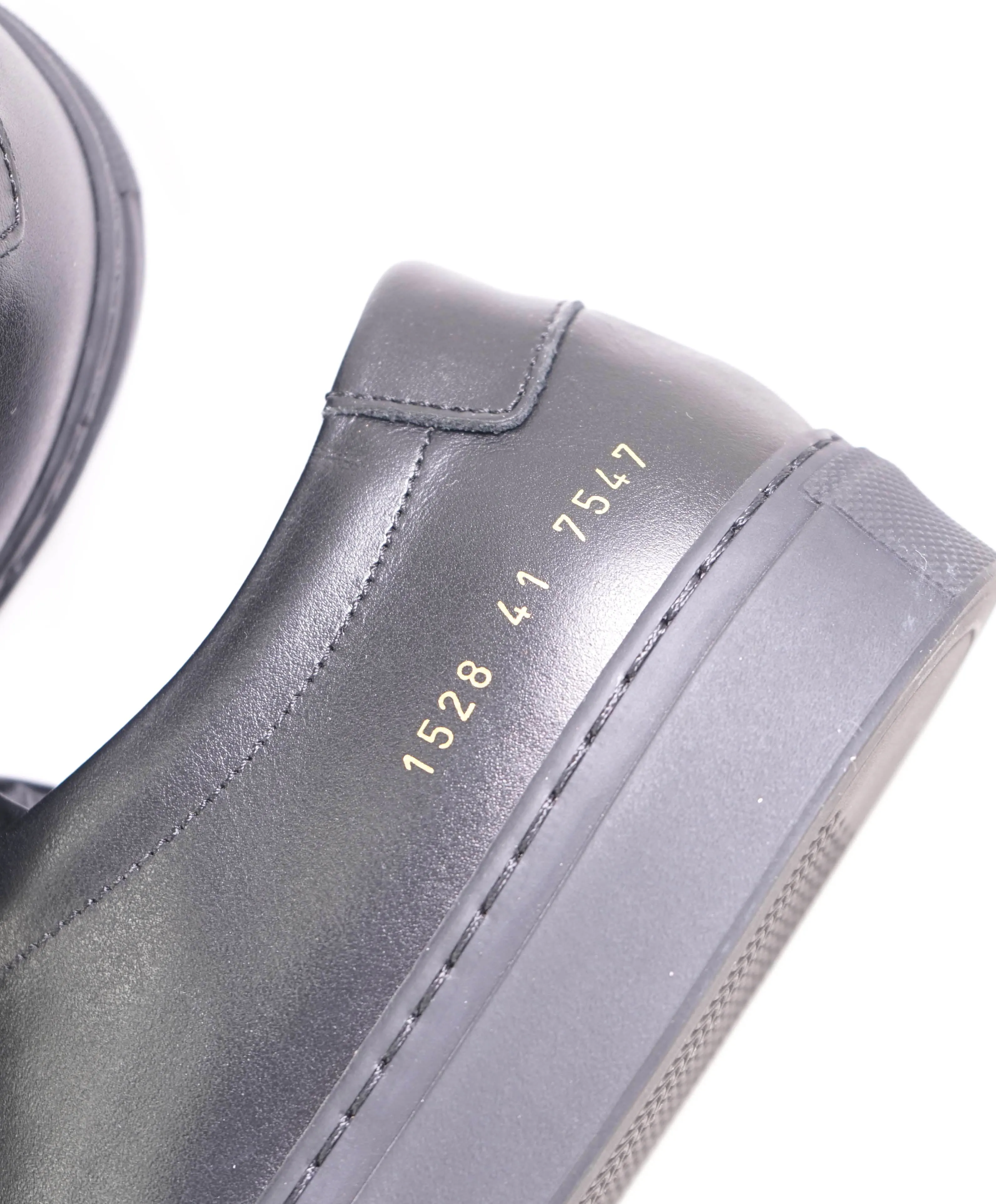 $440 COMMON PROJECTS - "Achilles" Black Leather Sneakers - 8 US (41EU)
