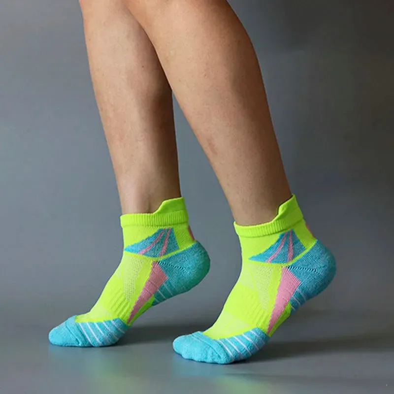 Advanced Sports Socks for Women: Comfortable and Supportive Running Gear