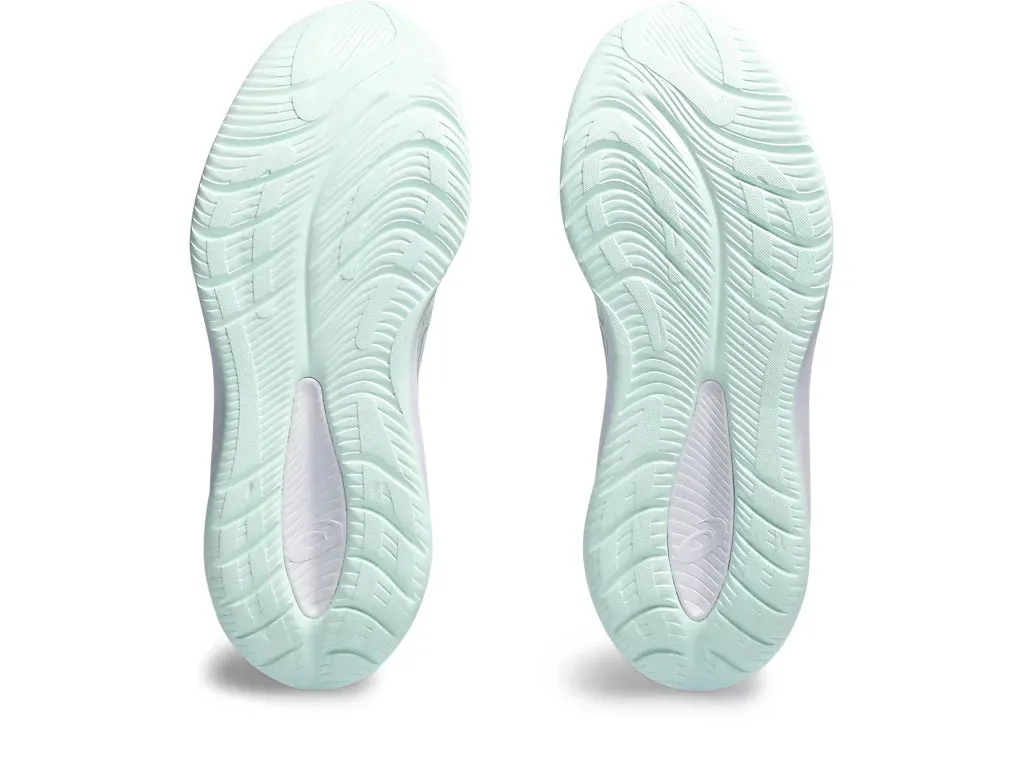 Asics Women's GEL-CUMULUS 26  Running Shoes in White/Pale Mint