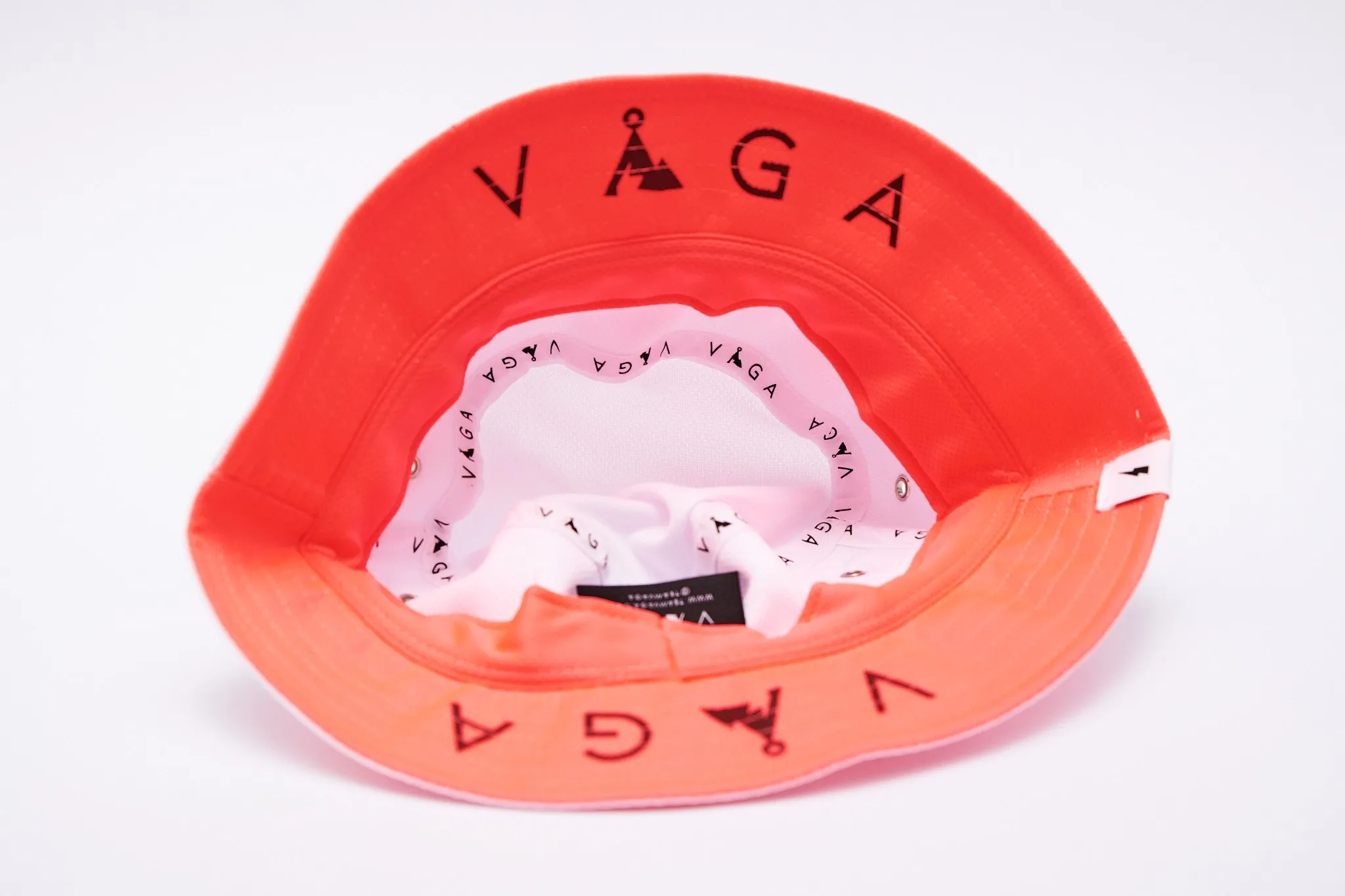 Bucket Hat White / Pink
