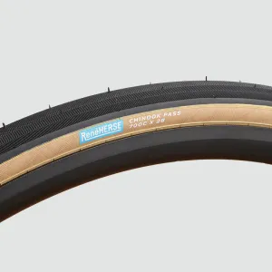 Chinook Pass Tire - Standard Casing