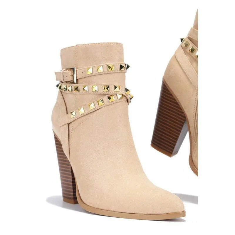 Classic Pointy Toe Bootie  Heel-4.5" Side zip closure