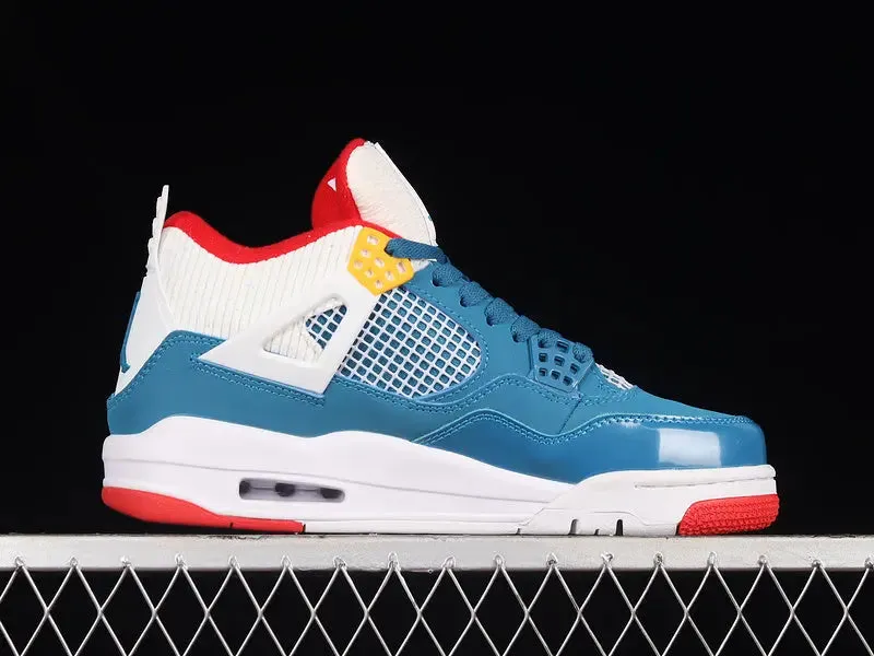 Classic Retro 4 Sneakers - Messy Room