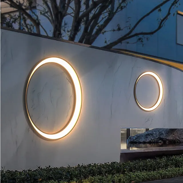 Crescent Outdoor Wall Lamp