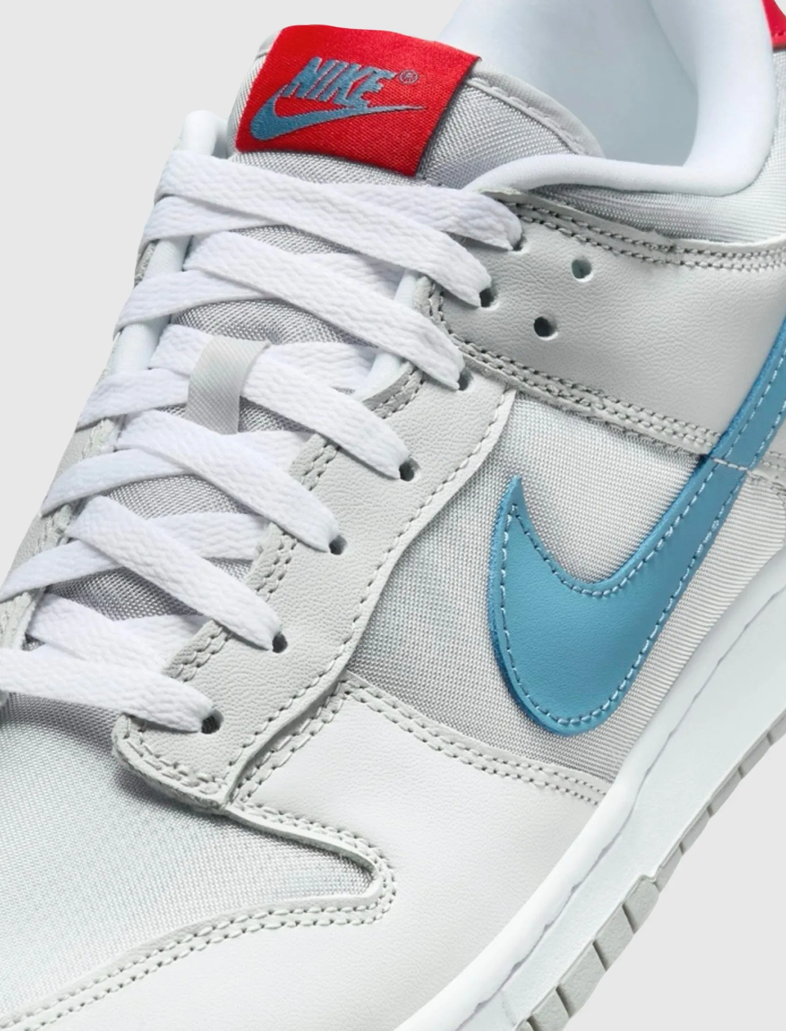 DUNK LOW "SILVER SURFER"