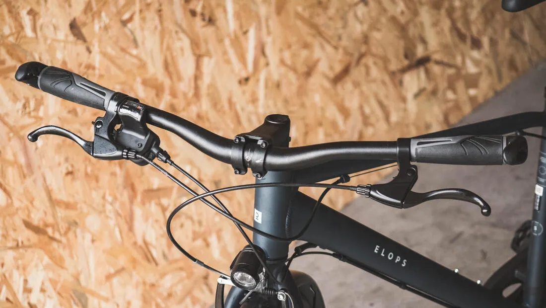 Ergonomic Bike Grips with Bar Ends