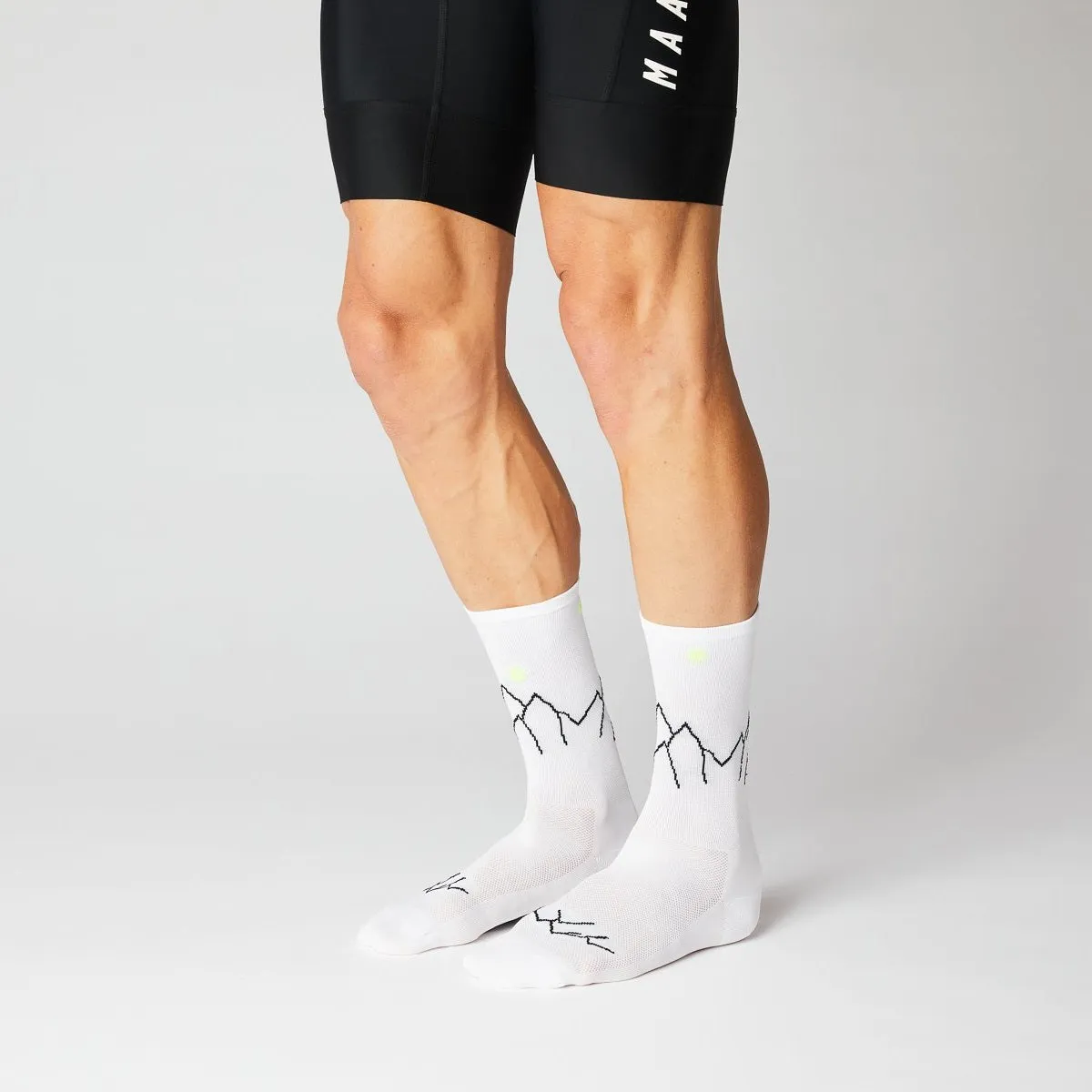 Fingerscrossed #11_04 Mountain Socks (White/Neon)