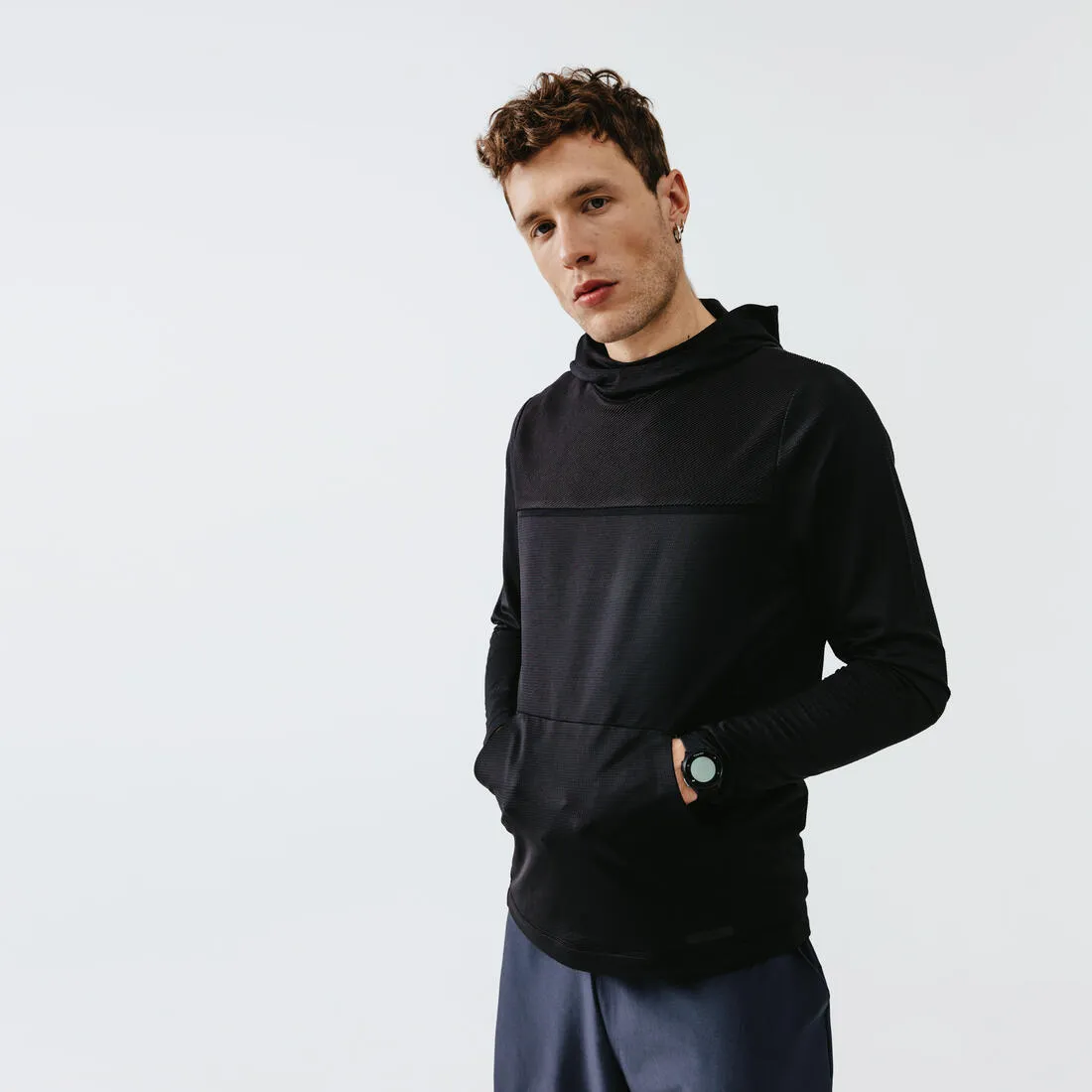 KALENJI DRY   FEEL MEN'S BREATHABLE RUNNING HOODIE - BLACK