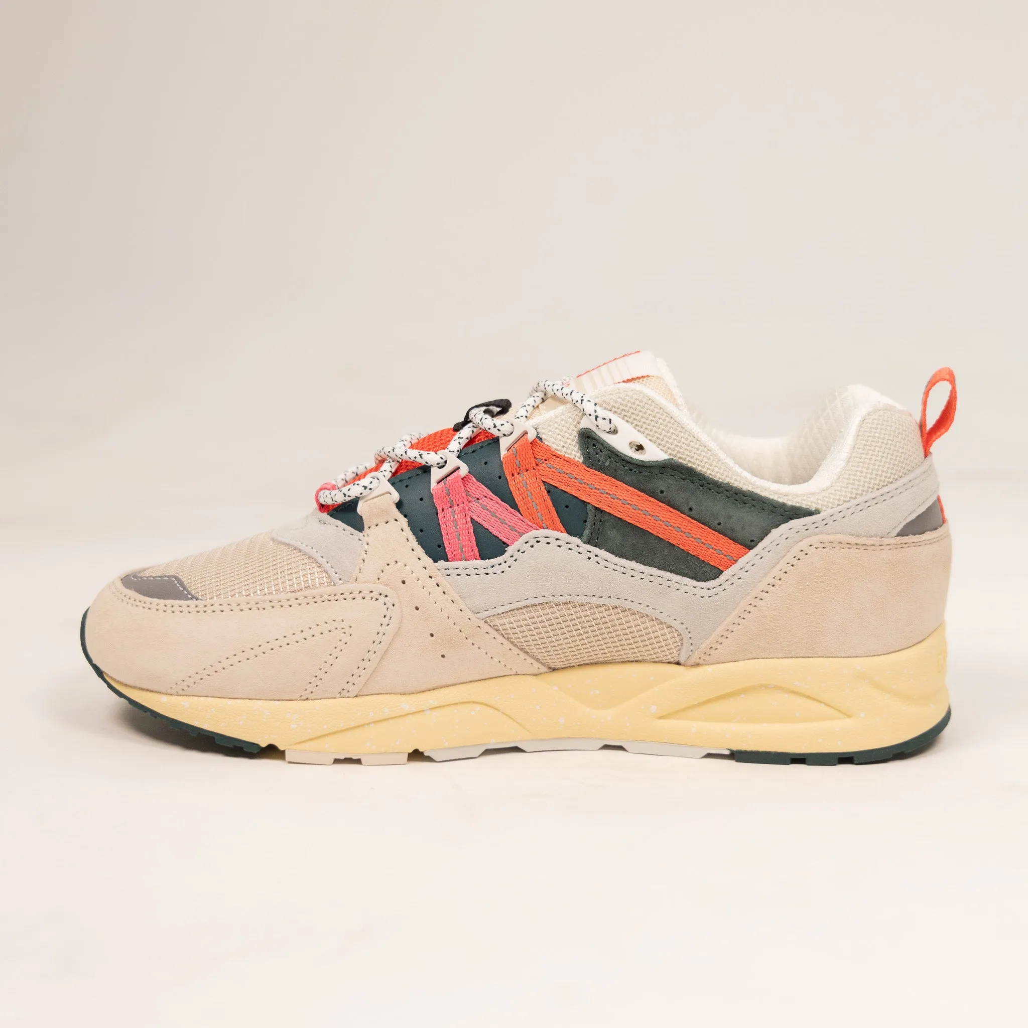 Karhu Fusion 2.0 - Whitecap Gray/Cayenne