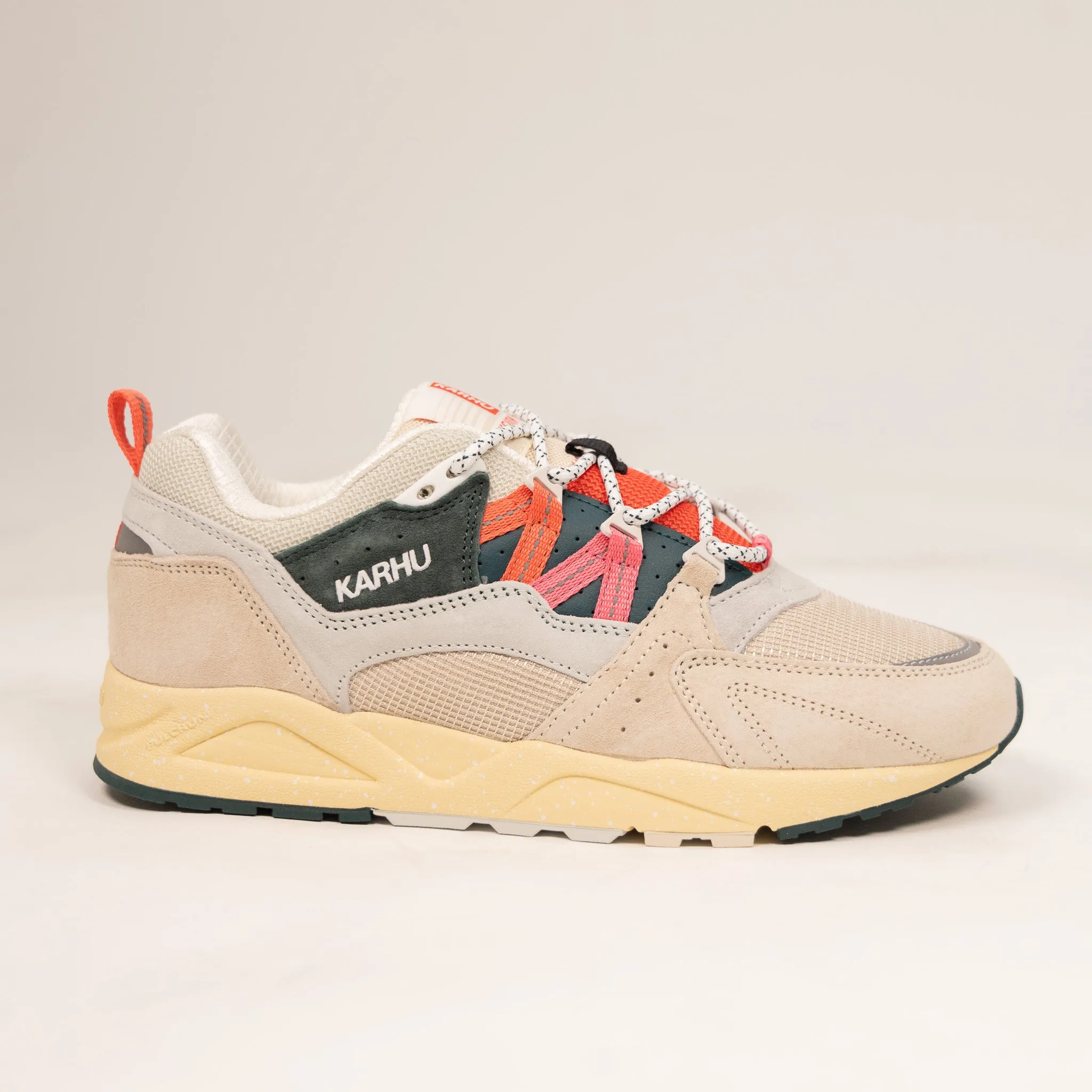 Karhu Fusion 2.0 - Whitecap Gray/Cayenne