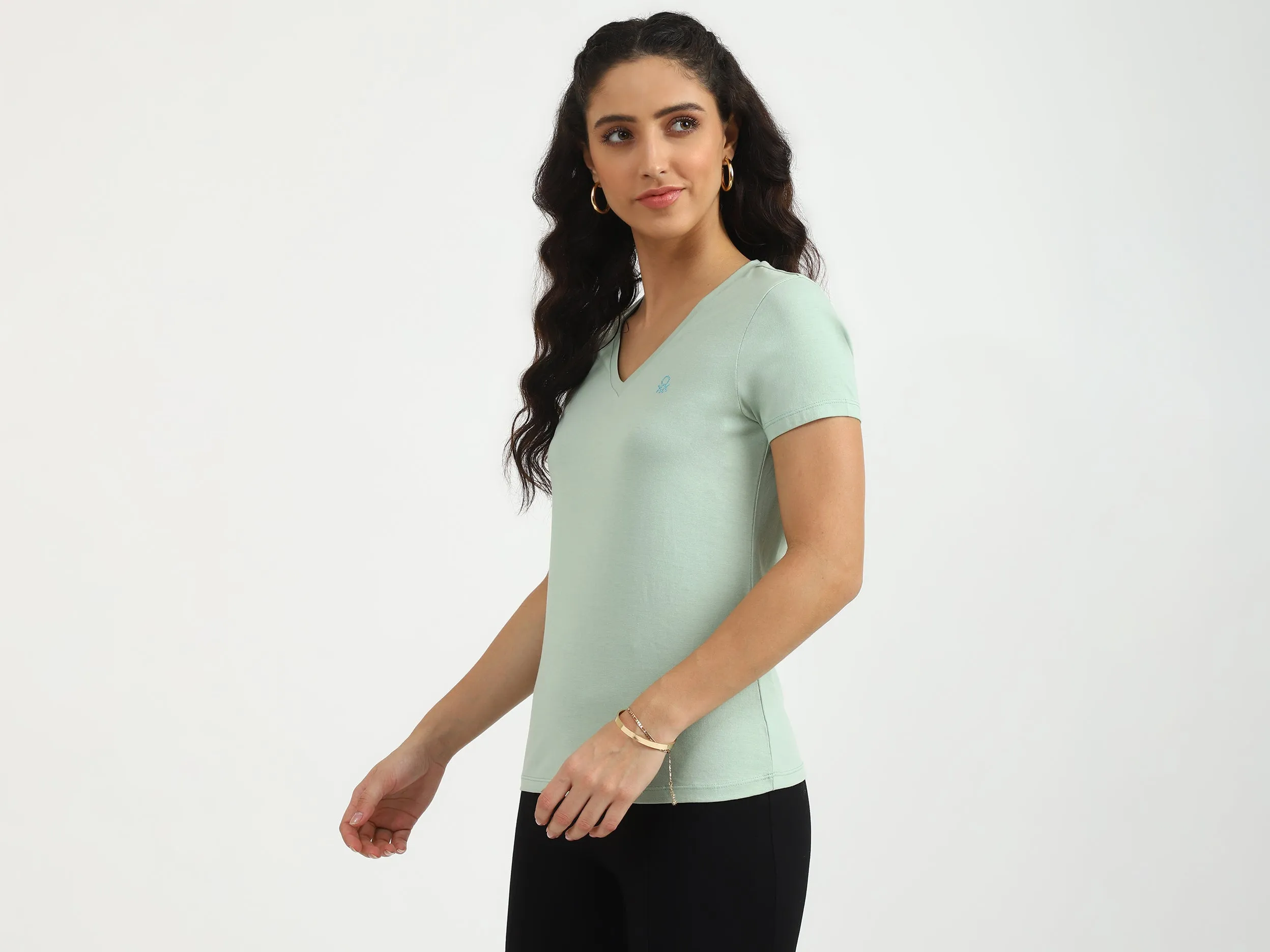 Ladies Round Neck Solid T-Shirt