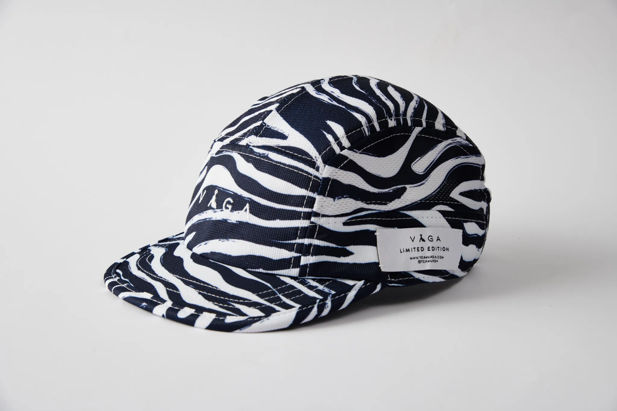 Limited Edition ZBR Club Cap White / Navy