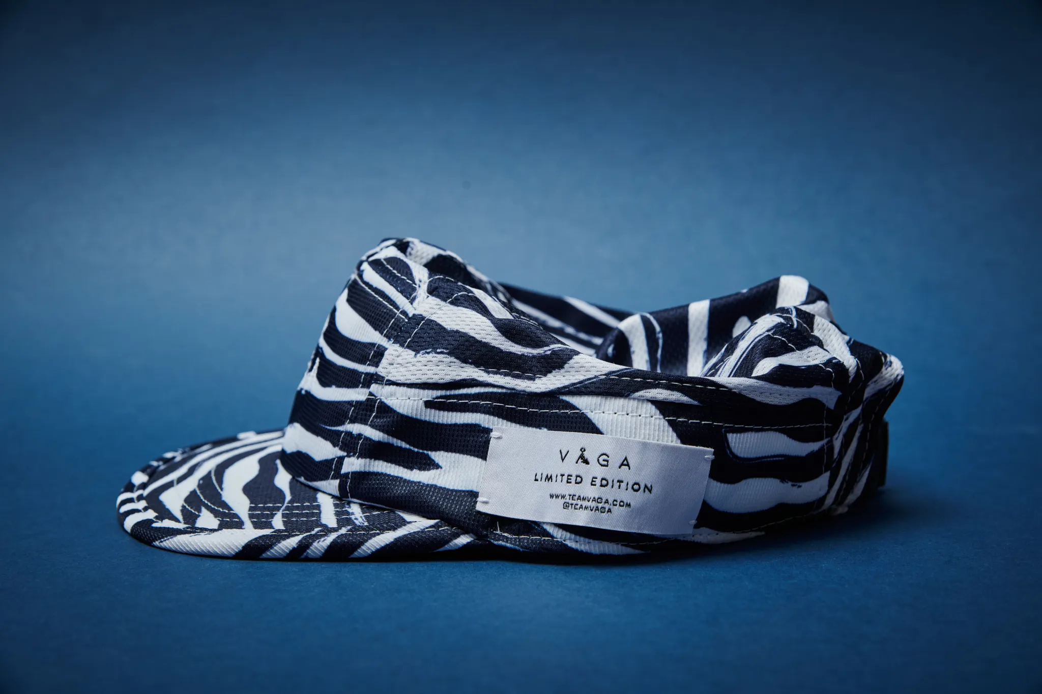 Limited Edition ZBR Club Cap White / Navy