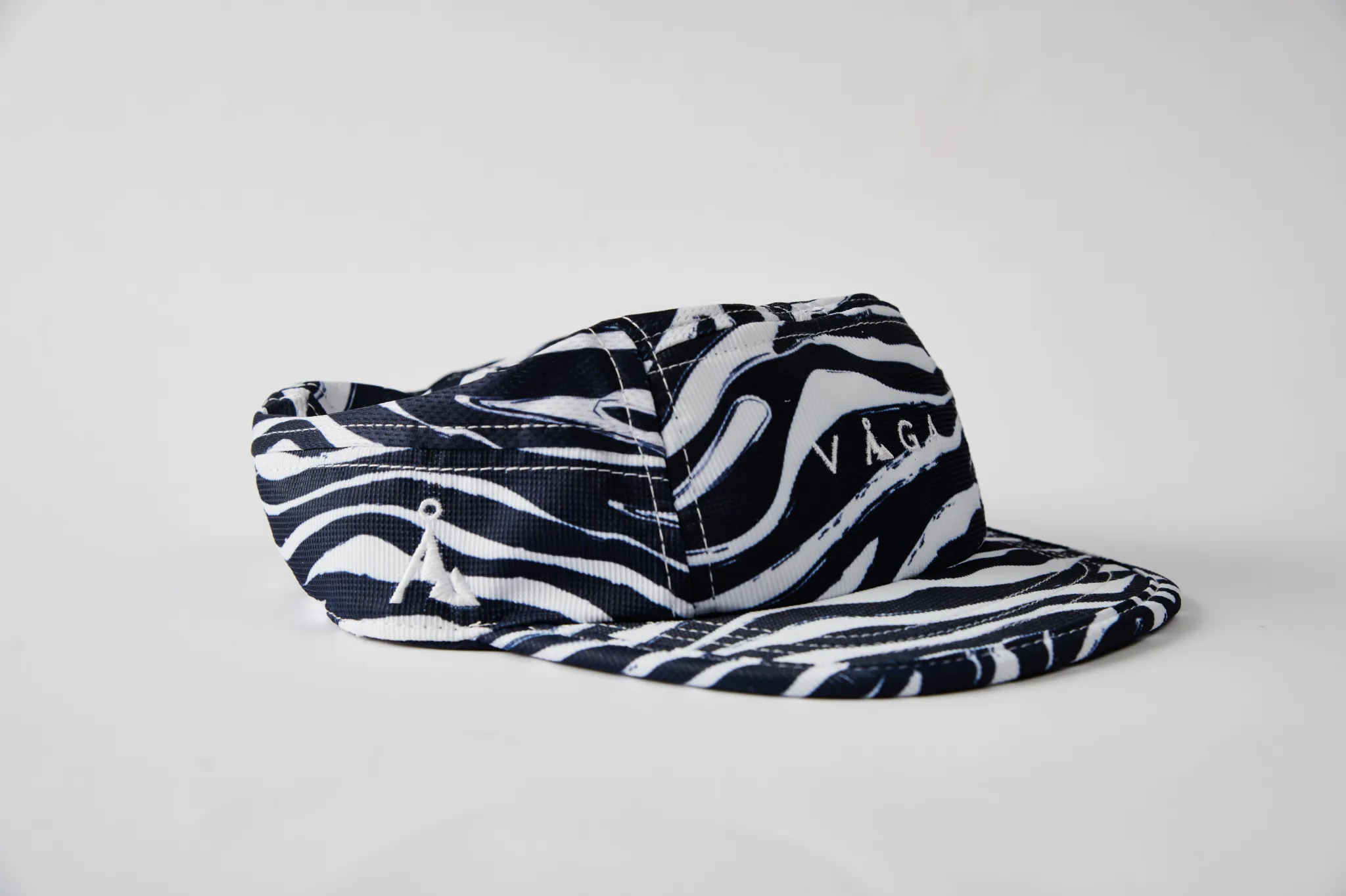Limited Edition ZBR Club Cap White / Navy