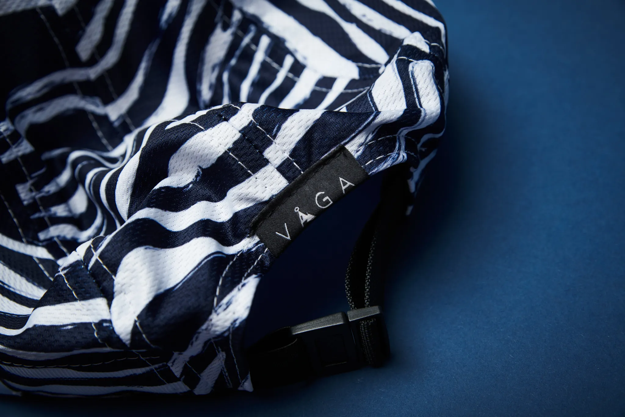 Limited Edition ZBR Club Cap White / Navy