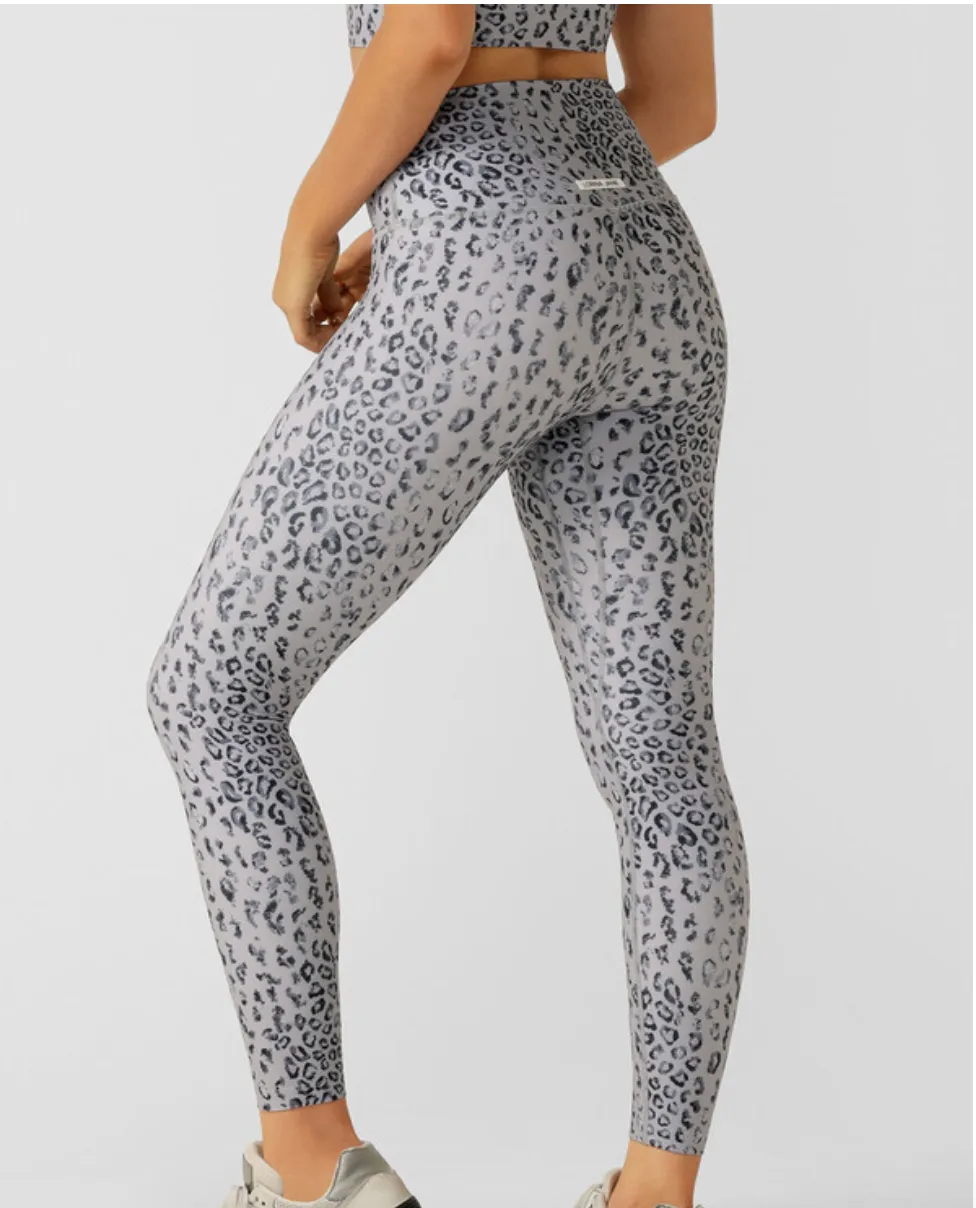 Lorna Jane  Wild Leopard Hi-Fold Ankle Biter Legging - Grey Scale Leopard Print