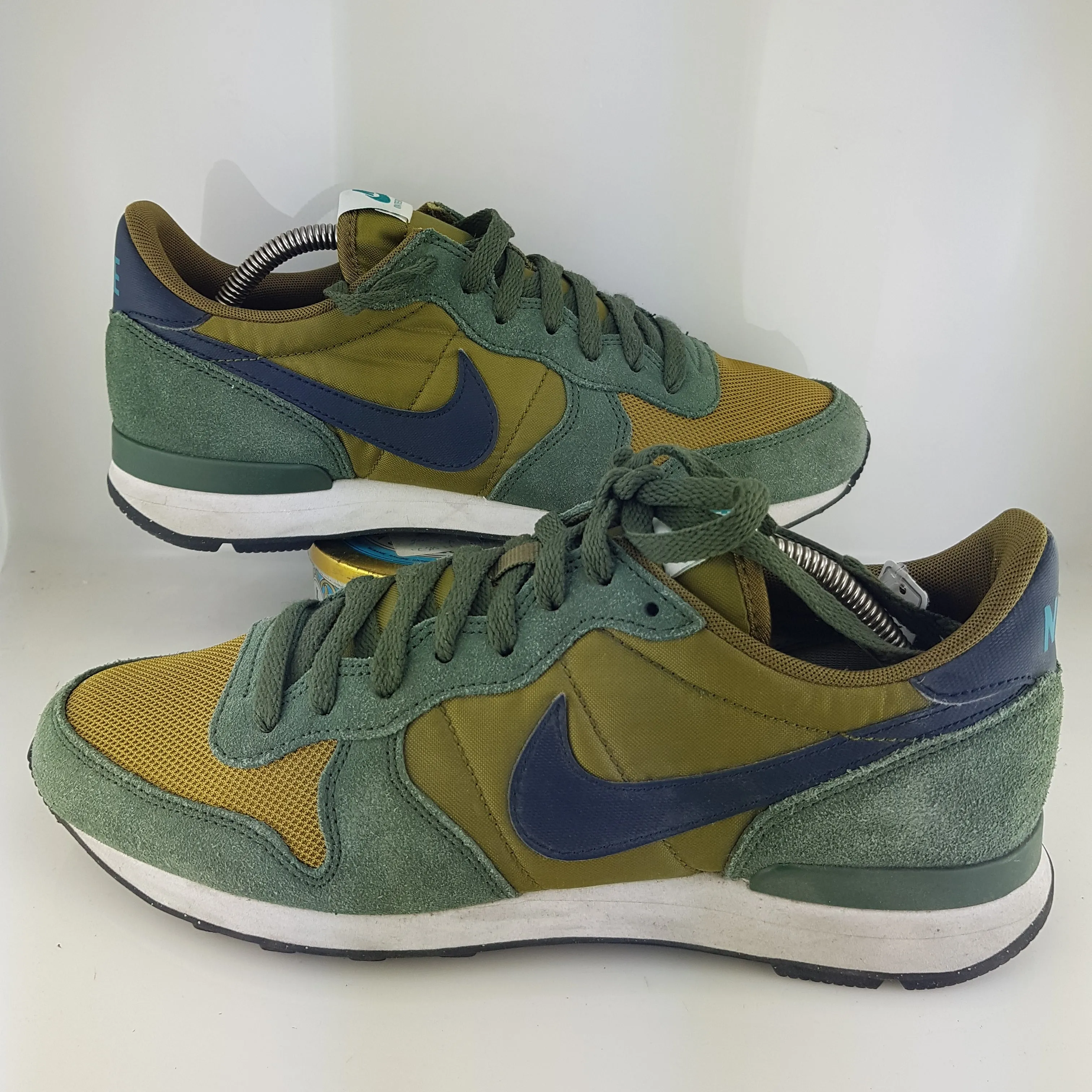 Low sneakers