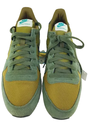 Low sneakers