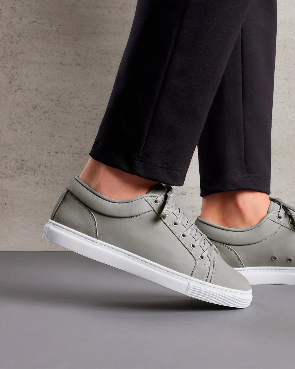 LT 01 Essence Ash Grey