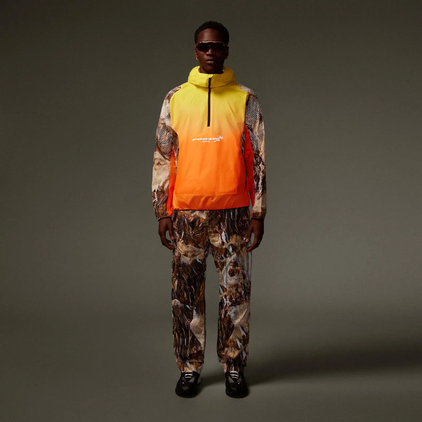 Mountain View Pullover