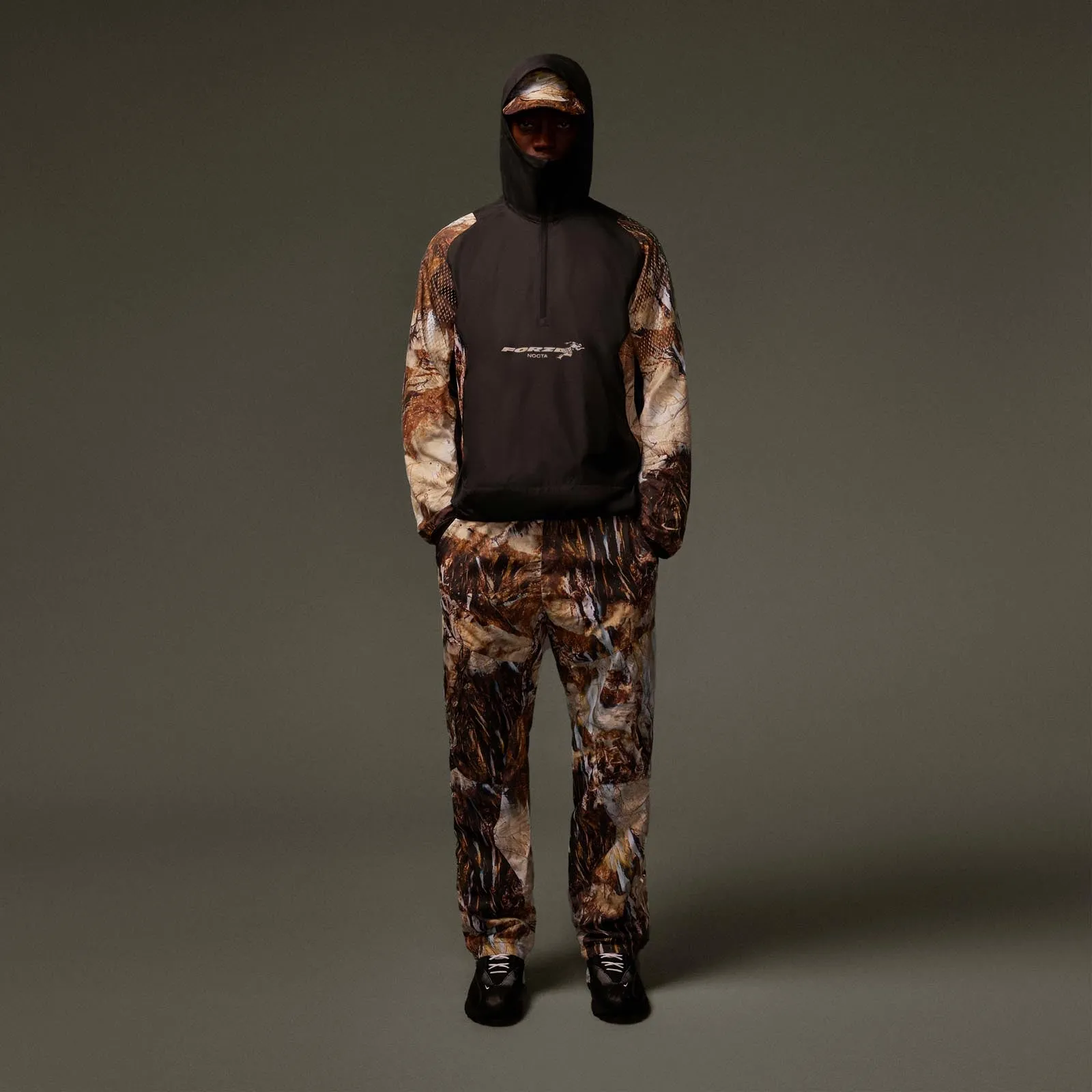 Mountain View Pullover