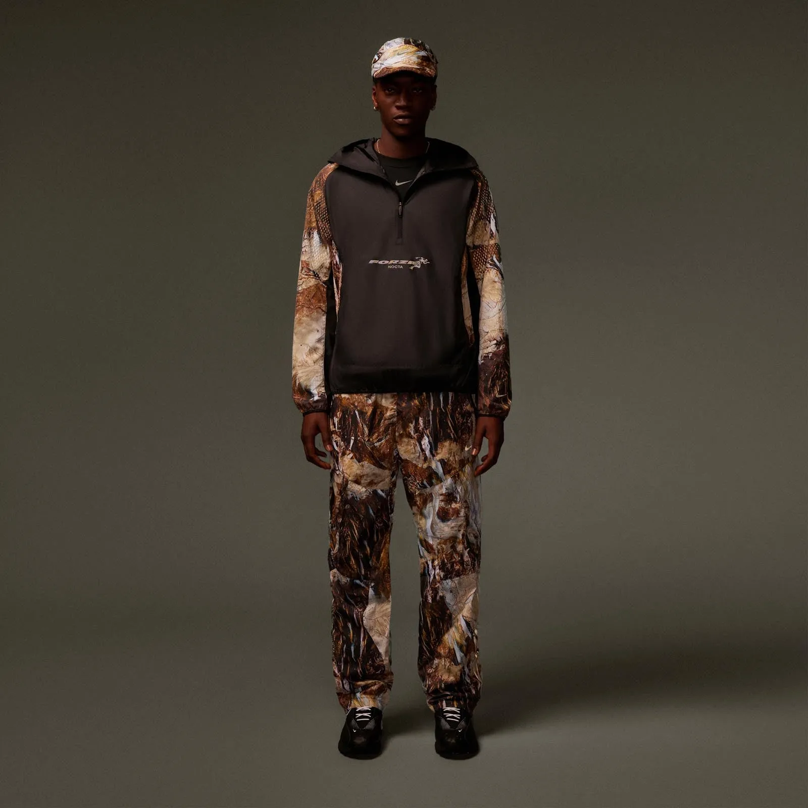Mountain View Pullover