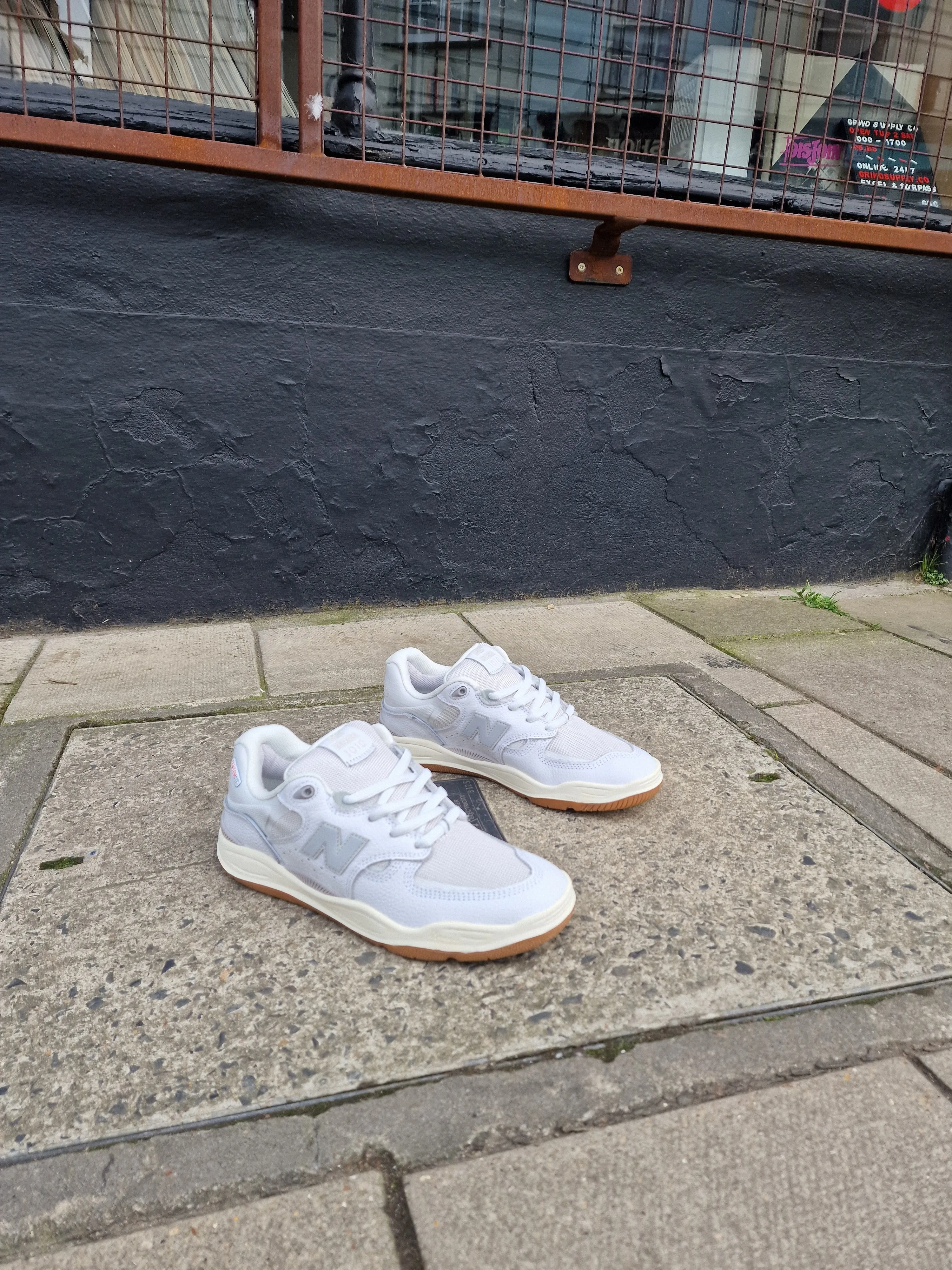 New Balance Numeric Tiago Lemos 1010's AW - Pro Skate Shoe White / Grey