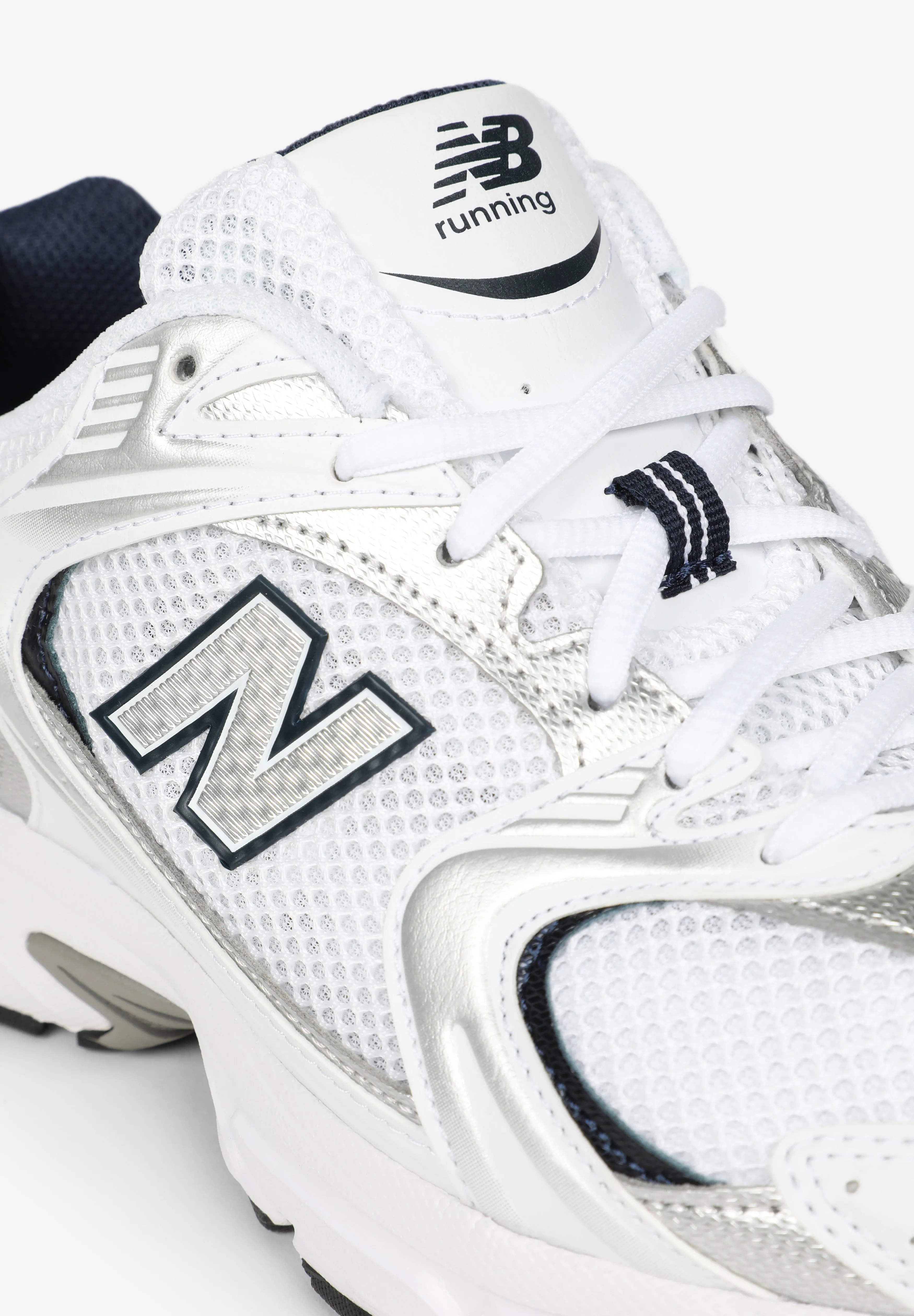 NEW BALANCE | SAPATILHAS CLÁSSICAS 530 UNISSEXO