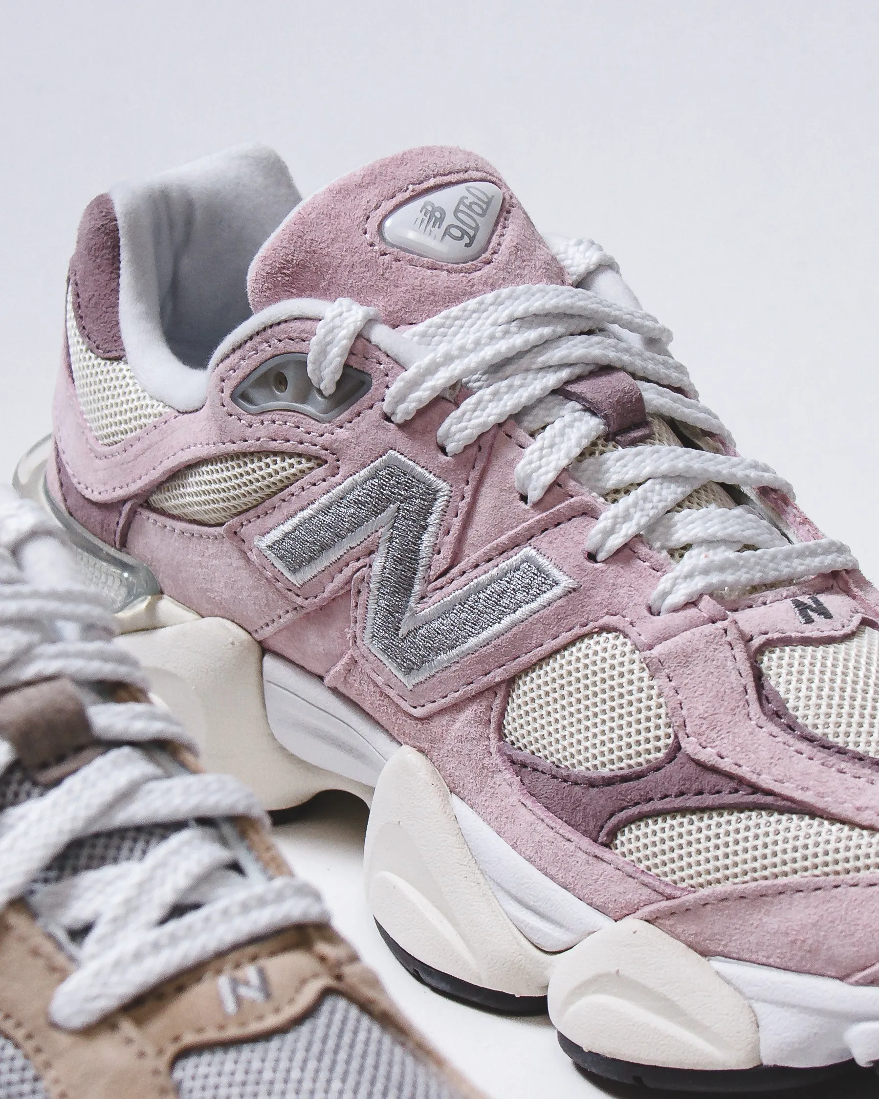 New Balance Unisex 9060 Rose Sugar U9060LBC