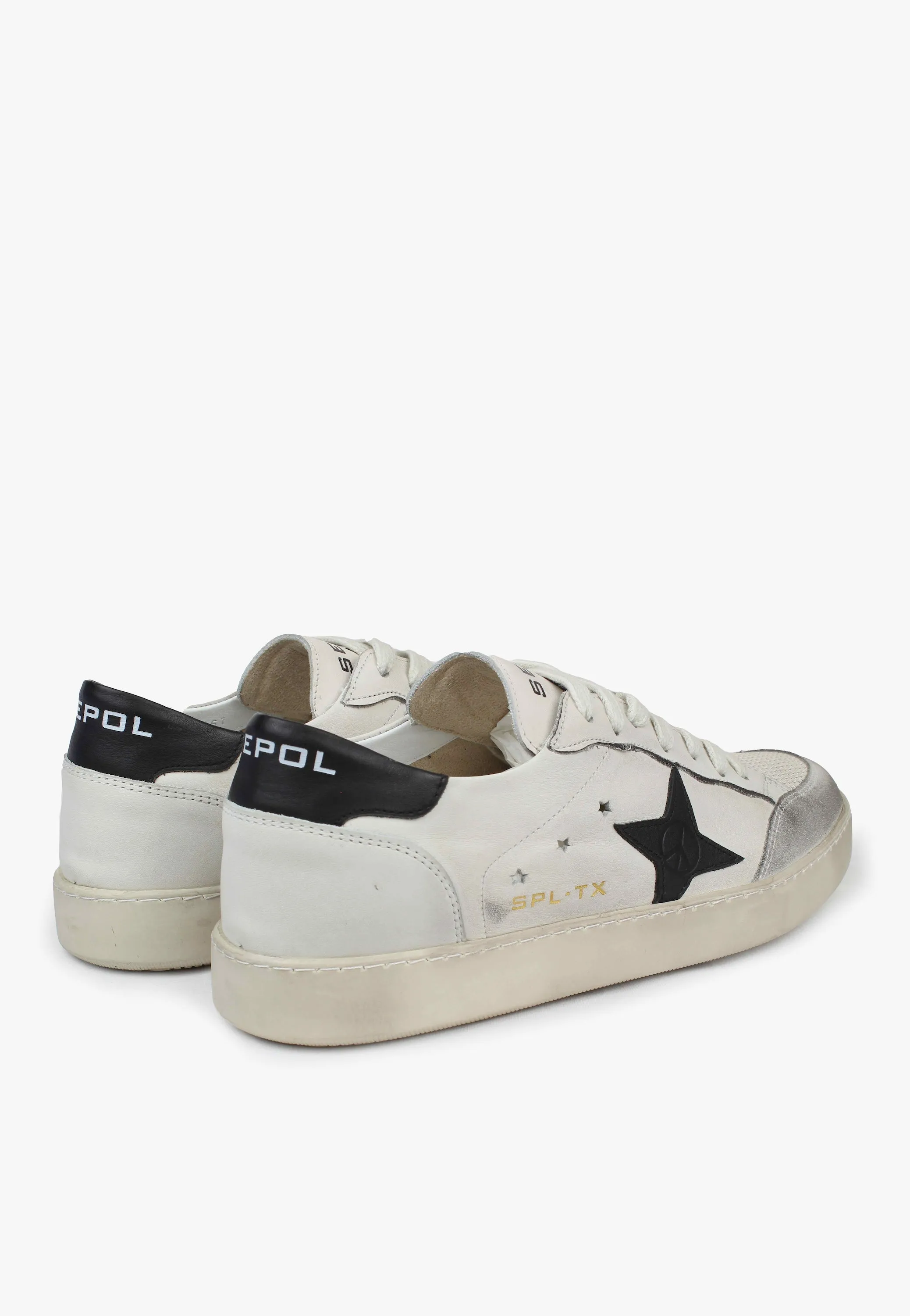 New Estrella Sneaker Black White