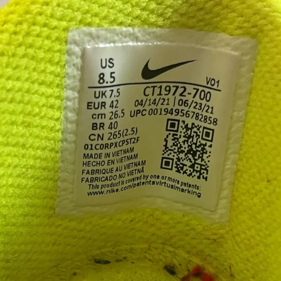 Nike Kyrie 4 Flytrap Mid Barely Volt Green Dayglow Classic Bold sneakers sz 8,5