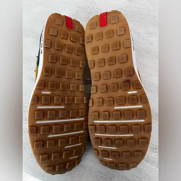 NIKE Waffle One SE‎ Go The Extra Smile Sneaker Men’s Size 12