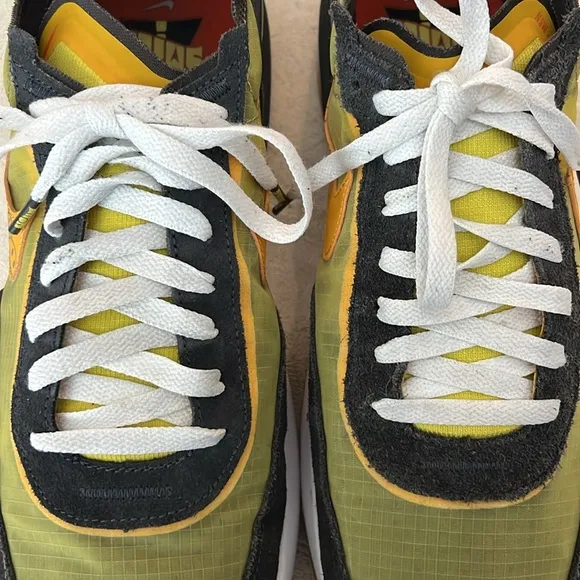 NIKE Waffle One SE‎ Go The Extra Smile Sneaker Men’s Size 12