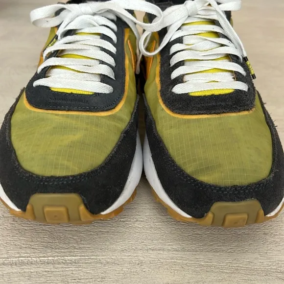 NIKE Waffle One SE‎ Go The Extra Smile Sneaker Men’s Size 12