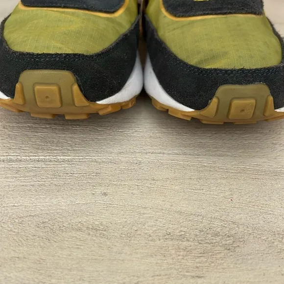 NIKE Waffle One SE‎ Go The Extra Smile Sneaker Men’s Size 12