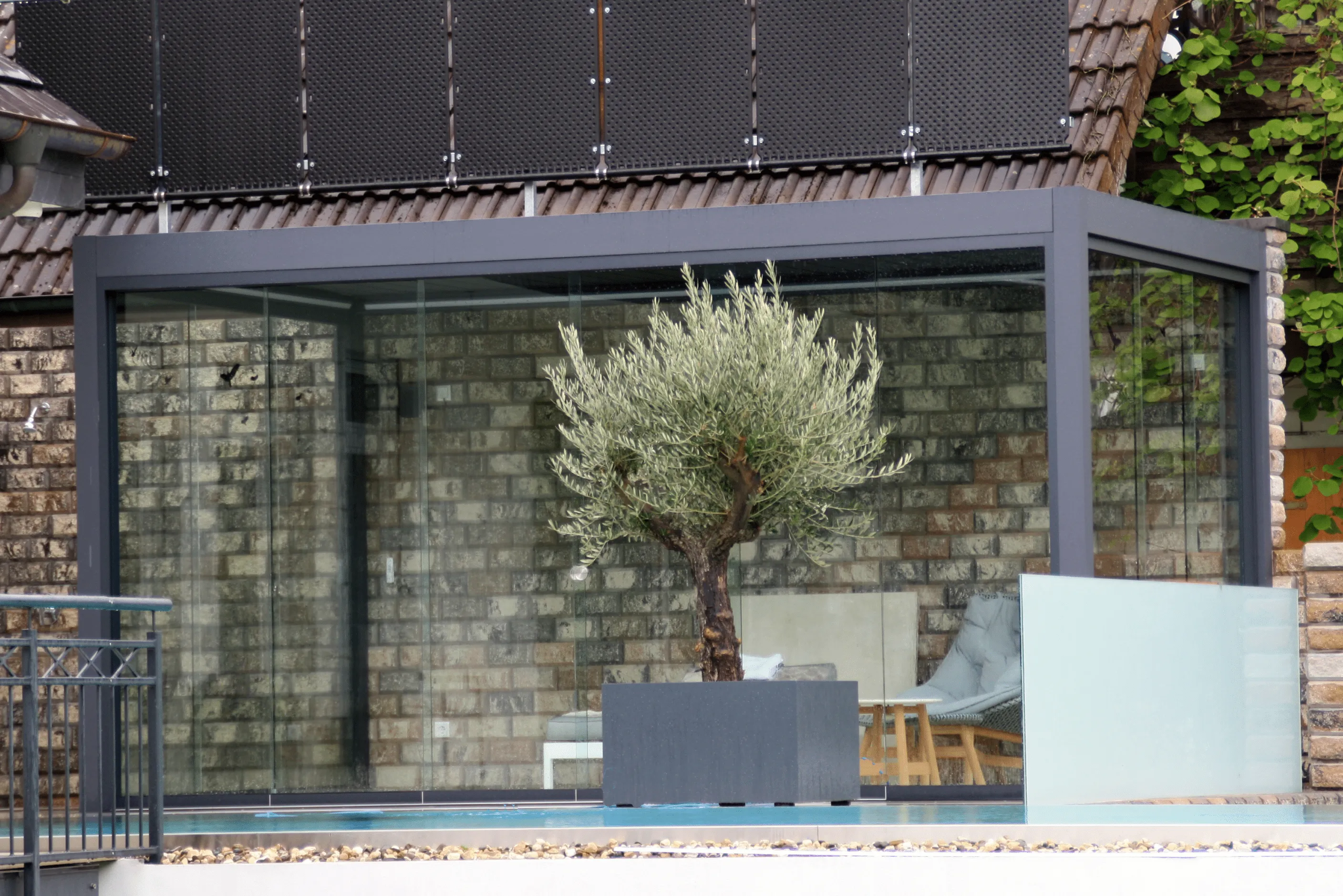 Nova Titan Aluminium Pergola 6m x 3.6m Rectangular optional Glass sliding Doors - Grey