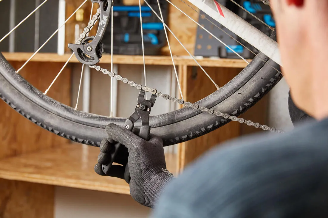 Quick-Release Bike Chain Tool