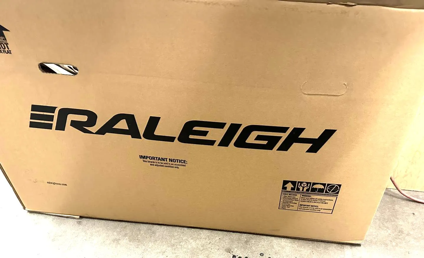 Raleigh Clubman Carbon 60cm Disc 700c Road Bike Frame Fork New NOS