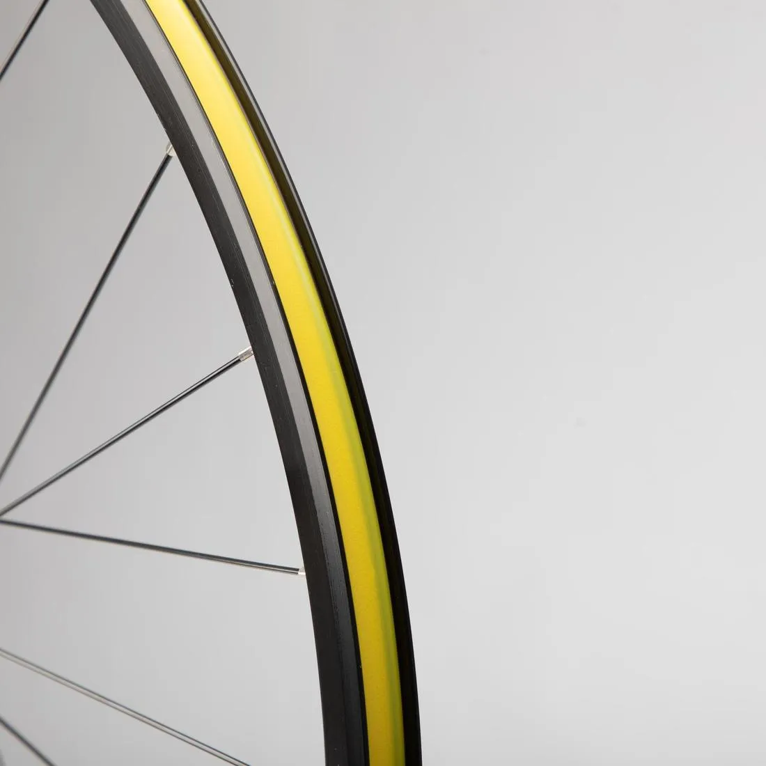 Road Wheel Front Disc Double Wall 700 (Tubeless option)