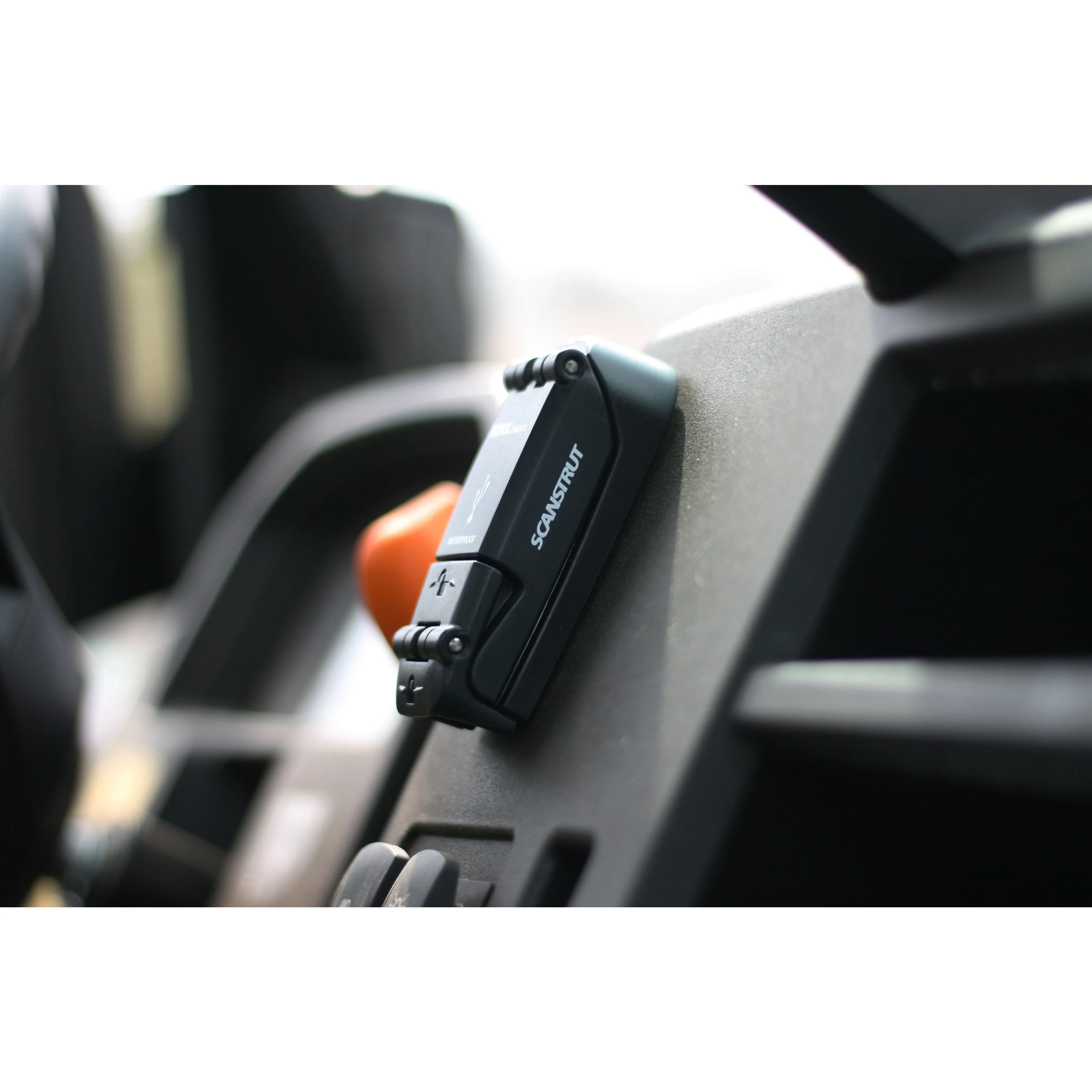 ROKK charge  Waterproof Dual USB Charge Socket 12V / 24V