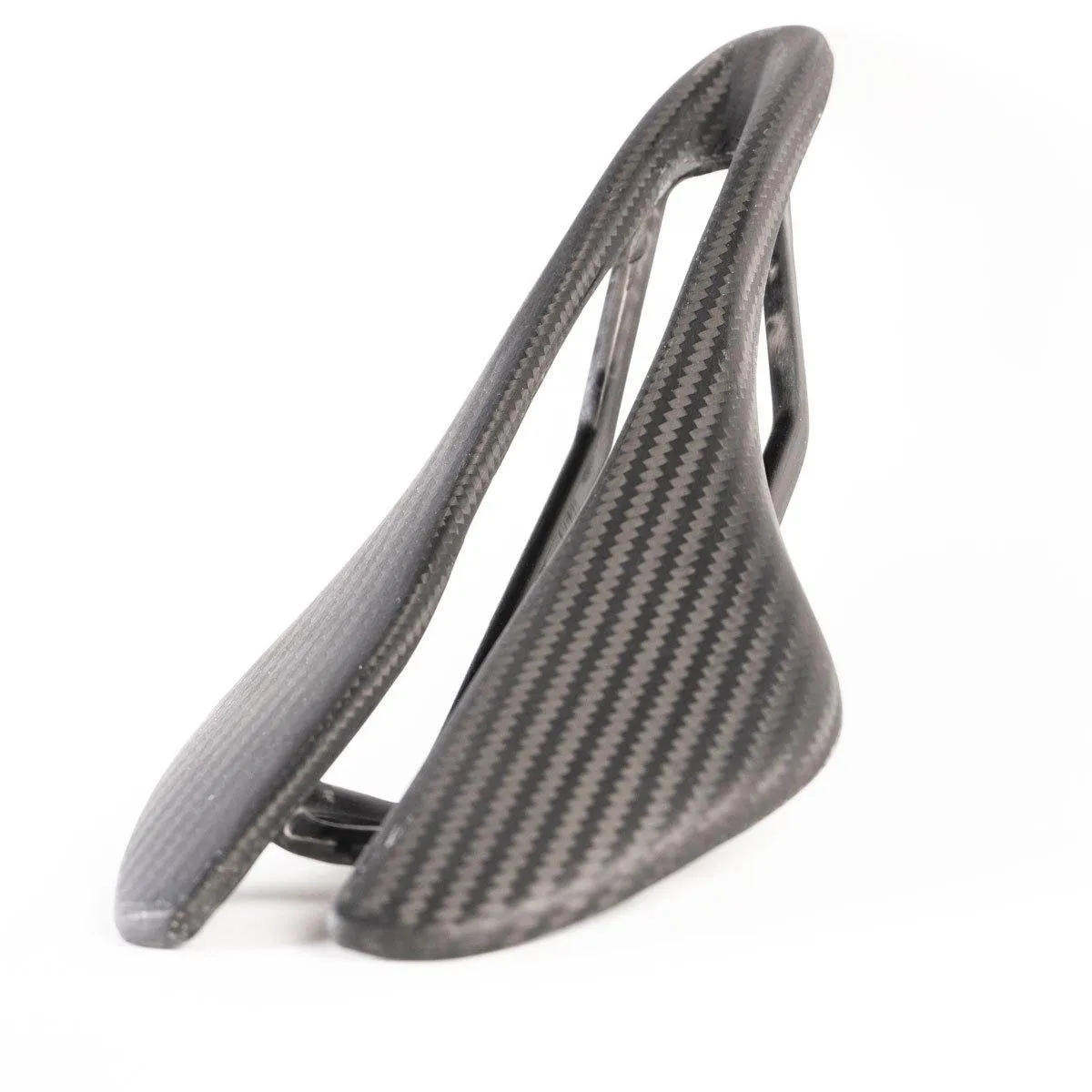 SADDLE GARDENA ALPITUDE COMPONENTS IN CARBON 1k, 3k, 6k, UD