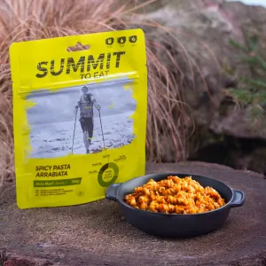 Summit to Eat Dinner Spicy Pasta Arrabiata Frystorkad Mat