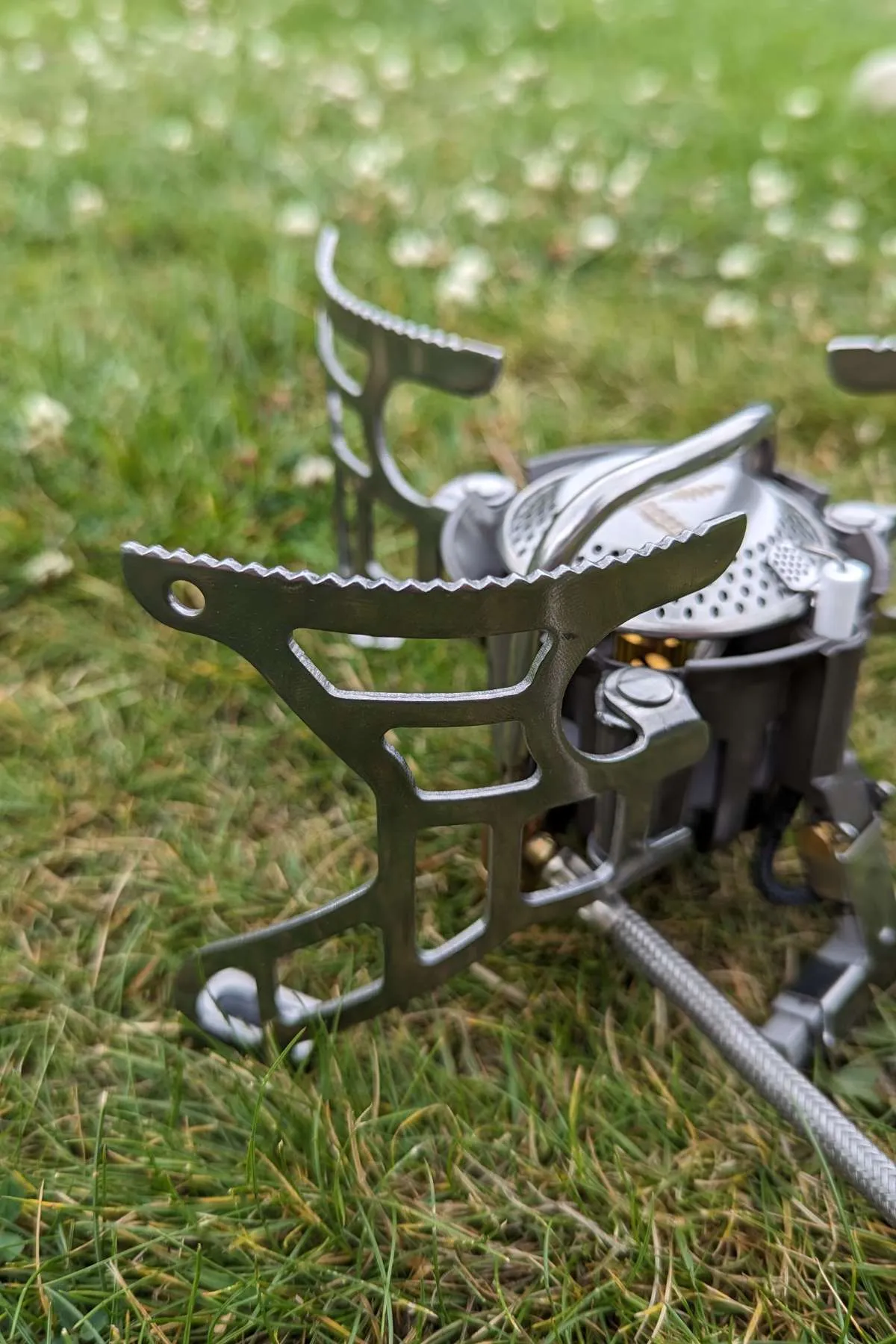 Wild Roots Collapsible Outdoor Camping Stove with Piezo Ignition