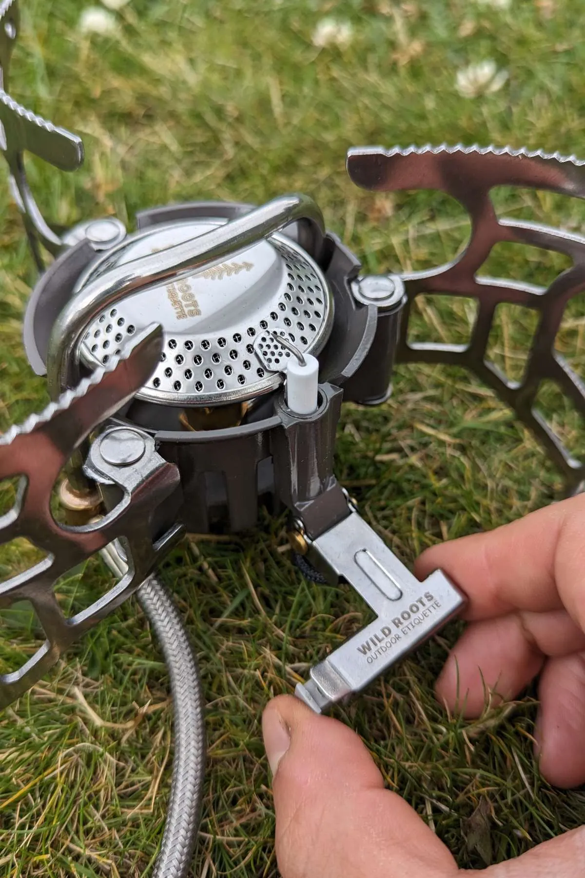 Wild Roots Collapsible Outdoor Camping Stove with Piezo Ignition